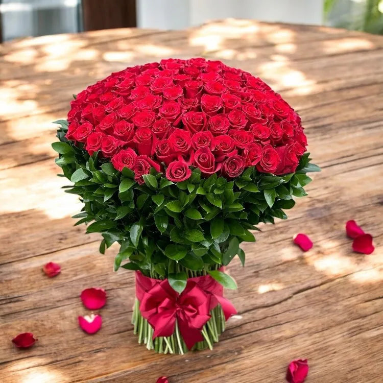 Arrangement Roses Rouges En Longueur Long Stem Red Roses Arrangement – Flower Emporium